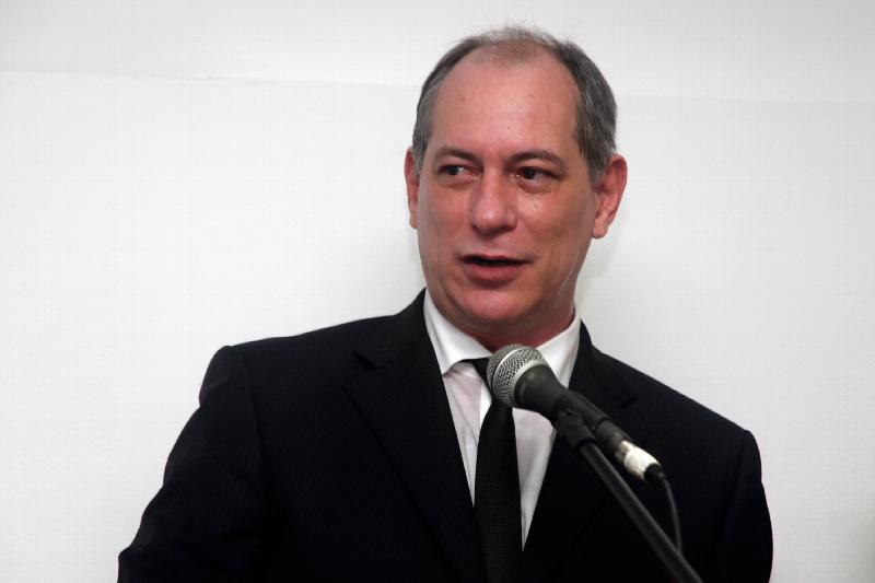 Ciro Gomes toma posse no comando da Sa de do Cear Portal IN