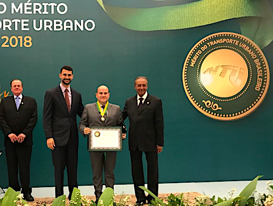 Roberto Cláudio ganha prêmio nacional de transporte urbano