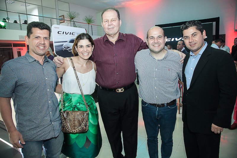 Julio Ventura pilota coquetel de lançamento do novo Civic, em sua Honda Nova Luz