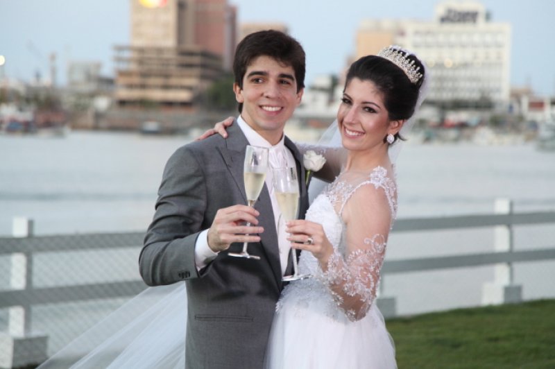 Casamento de Renan Aguiar e Renata Abreu no Iate Clube