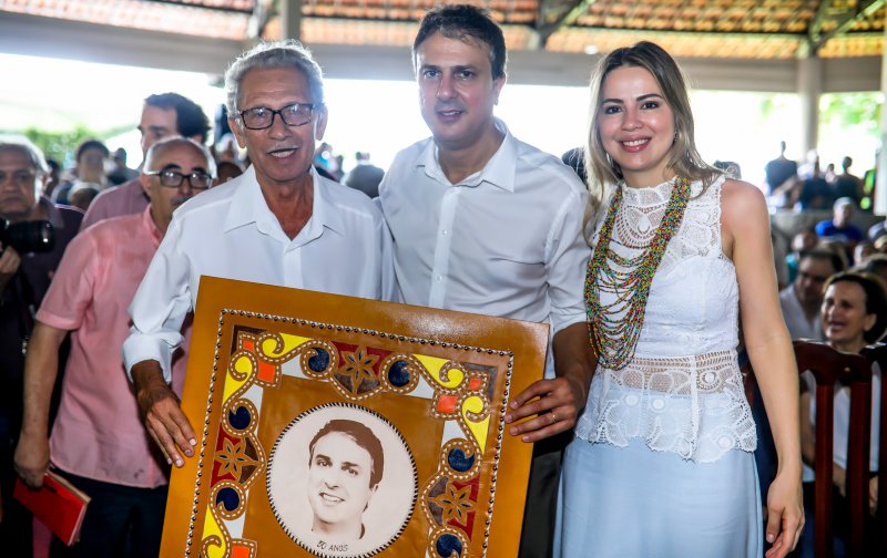 Camilo Santana celebra seus 50 anos com Missa de Ação de Graças