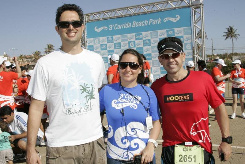 3a Corrida Beach Park arrasta uma turma cheia de energia ao midiatico parque aquático