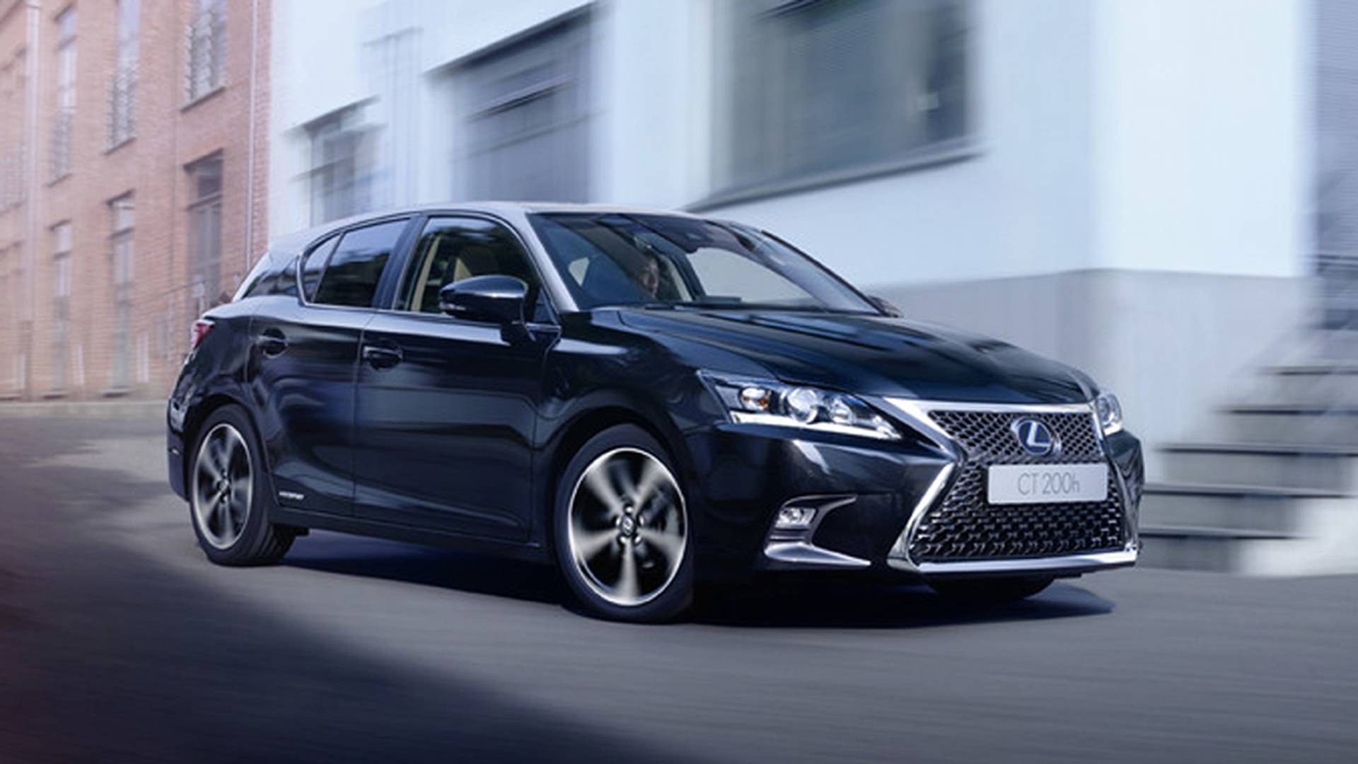 Lexus CT 200 híbrido encanta pela performance e nos deixa de boca aberta pelo consumo