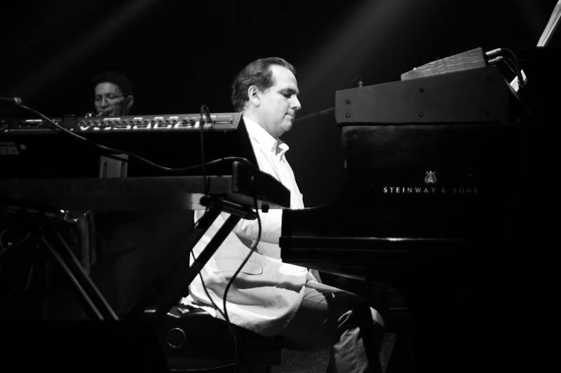 Pianista Ricardo Bacelar fará live com repertório de música brasileira -  Verso - Diário do Nordeste