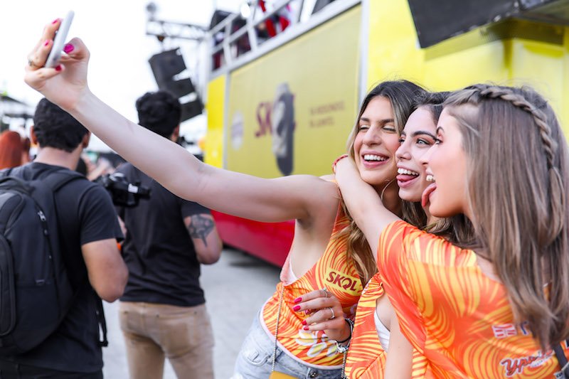 Bloquinho de Verão encerra a temporada de pré-Carnaval, no Colosso