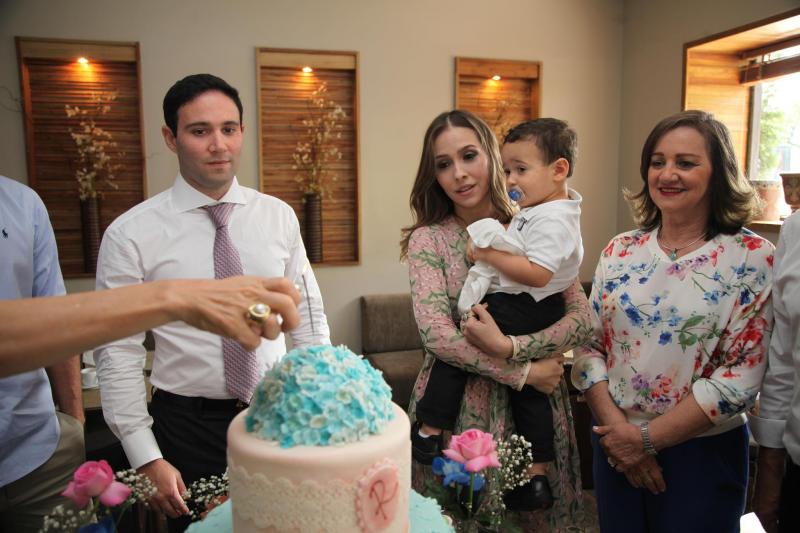 Tereza Távora Ximenes celebra a nova idade na companhia da família - Portal  IN - Pompeu Vasconcelos - Balada IN