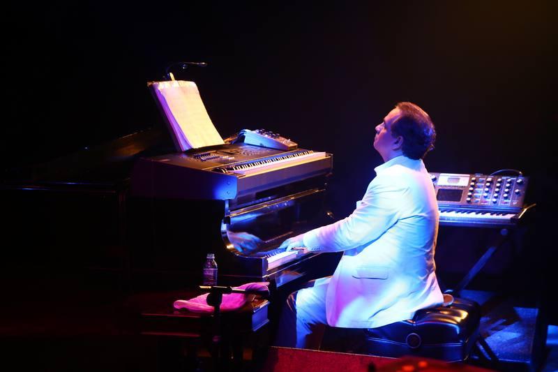 Pianista Ricardo Bacelar fará live com repertório de música brasileira -  Verso - Diário do Nordeste