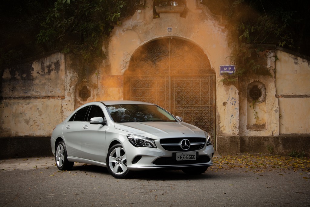 Mercedes-Benz CLA 180 na liderança do segmento