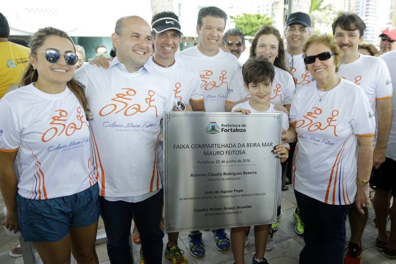 Prefeito Roberto Cláudio inaugura faixa compartilhada na Av. Beira Mar