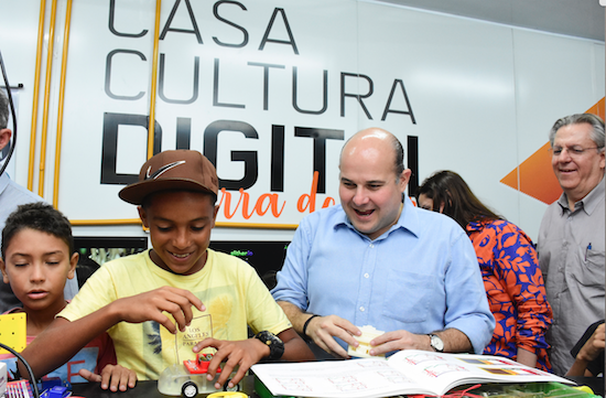 Roberto Cláudio inaugura nova Casa da Cultura Digital