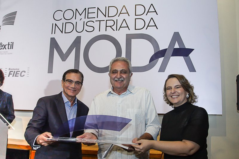 Kelly Whitehurst pilota noite de entrega da Comenda da Indústria da Moda 2017