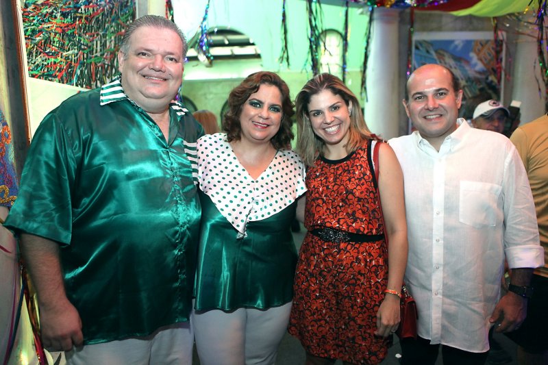 Carnaval da Saudade reúne foliões no Náutico