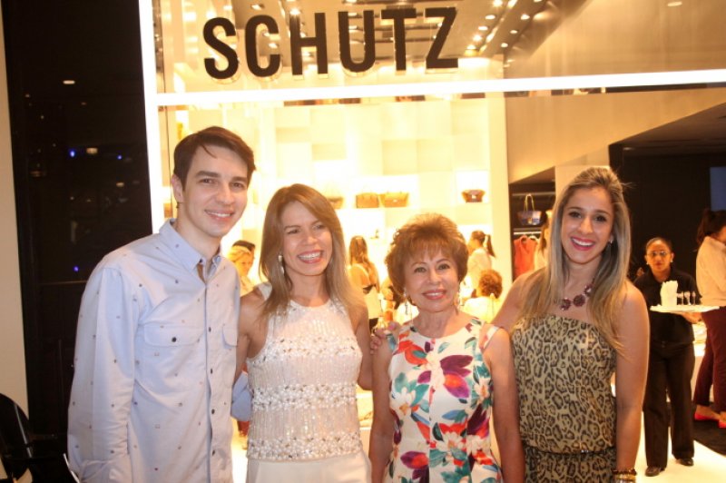 Schutz desembarca no Iguatemi