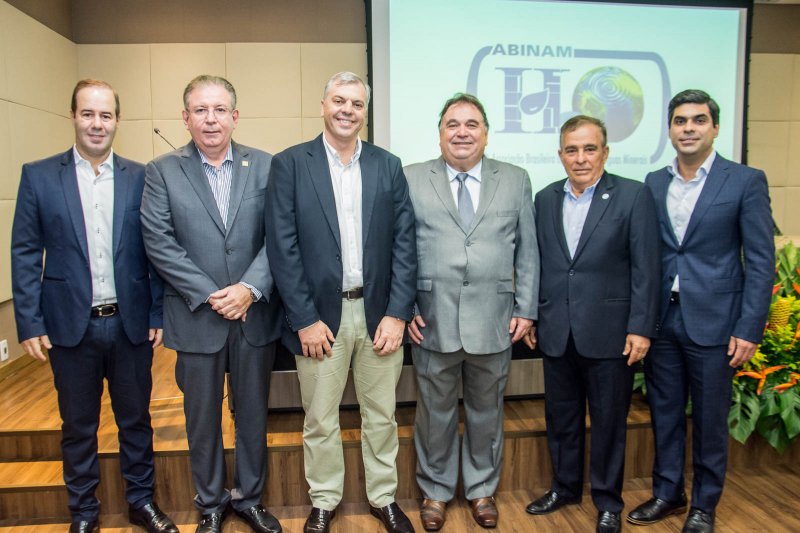 Empresários da Indústria de Águas Minerais lançam associação no Ceará