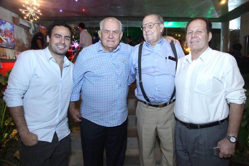 Fernando Pontes pilota lançamento do novo Fiat Toro, no Pipo Restaurante