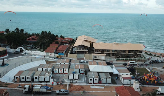 Bismarck Maia entrega nova escola em Canoa Quebrada