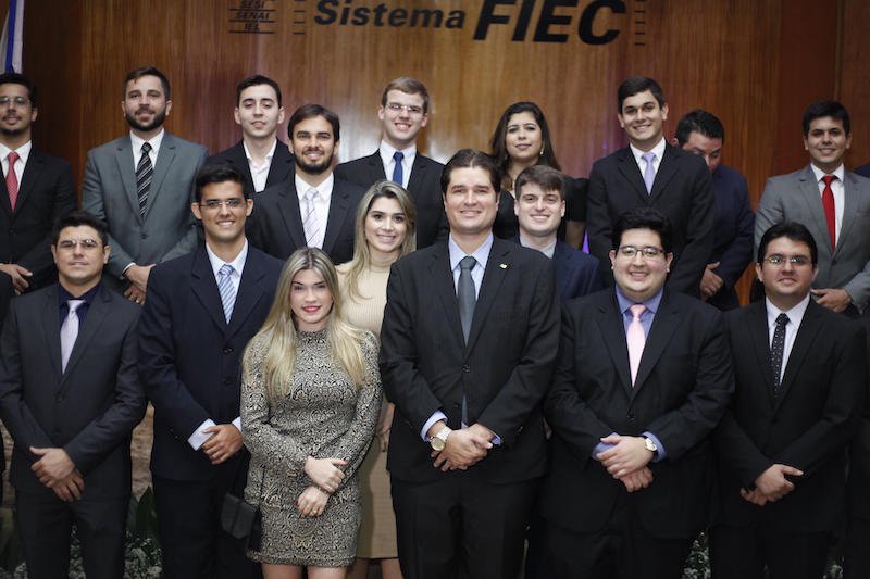 Posse da nova coordenação da AJE reúne PIB jovem, na Fiec