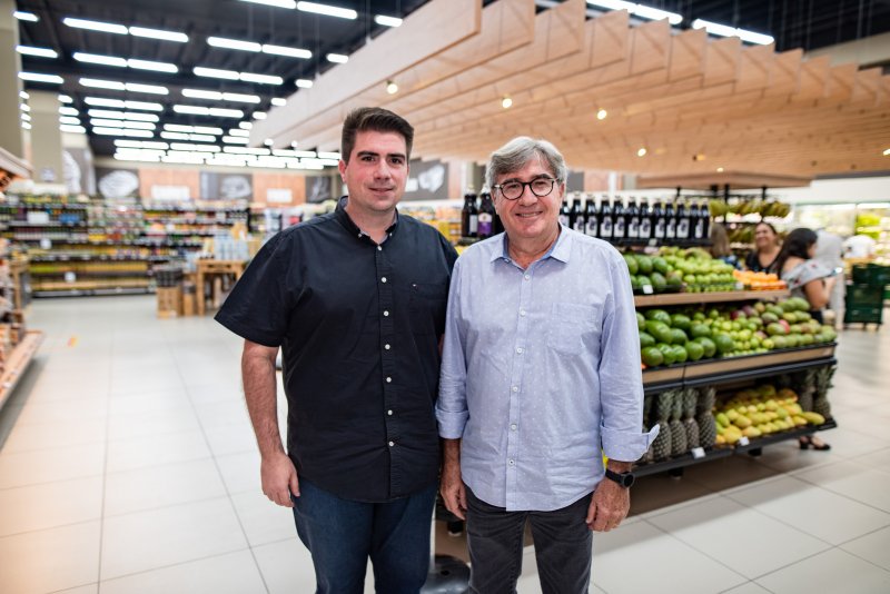 Flávio Figueiredo recebe nomes de peso da Imprensa para apresentar as novidades do Supermercado Guará