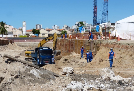 Governo do Ceará acelera obras do Metrofor