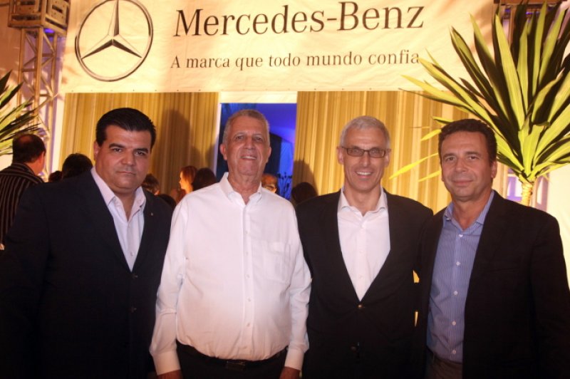 Paulo Porto Lima pilotou elegante jantar na Ceara Diesel em torno de Jurgen Ziegler, presidente da Mercedes-Benz do Brasil