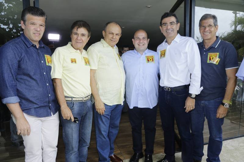 Prefeito Roberto Cláudio foi figura central de almoço organizado por empresários, na Casa Dunas