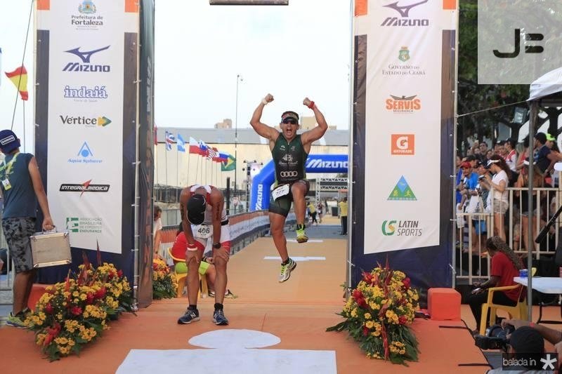 Cearenses vão às ruas para assistir ao Ironman 2015