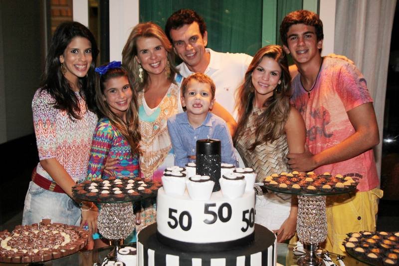 Fred Pinto completa 50 anos e comemora a data em grande estilo