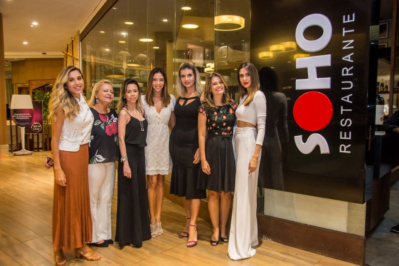 Soho reúne um time de lulus para degustar os novos pratos do Menu Novidades