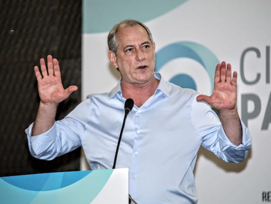 Ciro Gomes destaca necessidade de criar complexos de desenvolvimento