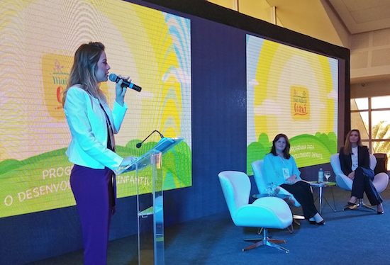 Onélia Santana apresenta Mais Infância Ceará em seminário internacional