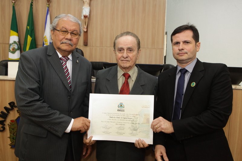 Cássio Borges recebe Título de Cidadão de Fortaleza em solenidade prestigiada