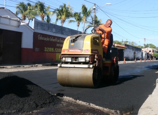 Prefeitura de Fortaleza intensifica recuperação de ruas e avenidas