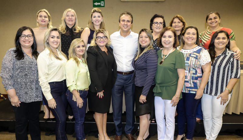 Camilo Santana reúne 128 prefeitos e aliados antes da convenção do partido