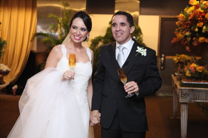 O casamento de Luciana Lôbo e Julio César Rôla