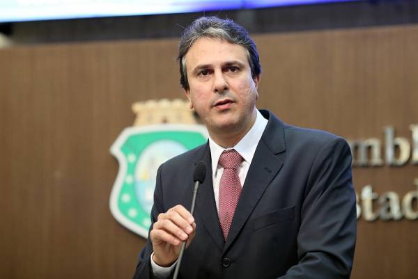 Pesquisa diz que Camilo vence no primeiro turno