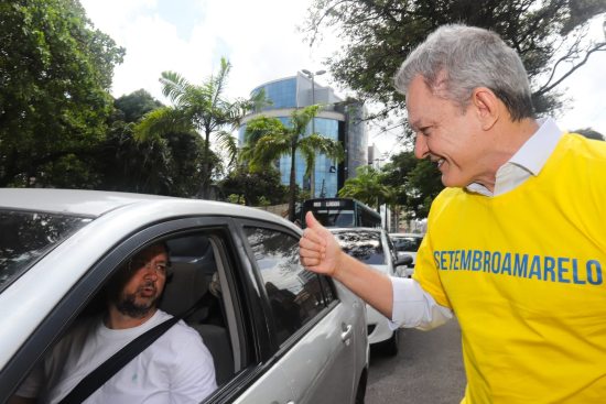 José Sarto realiza planfetagem sobre o Setembro Amarelo