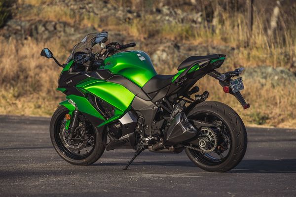 Kawasaki expõe linha 2018 e com novidades neste Salão