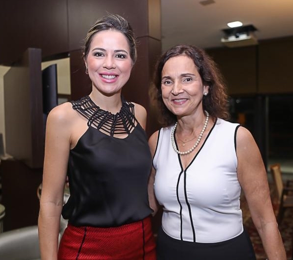 Onélia Santana apresenta Programa Mais Infância Ceará para Havard