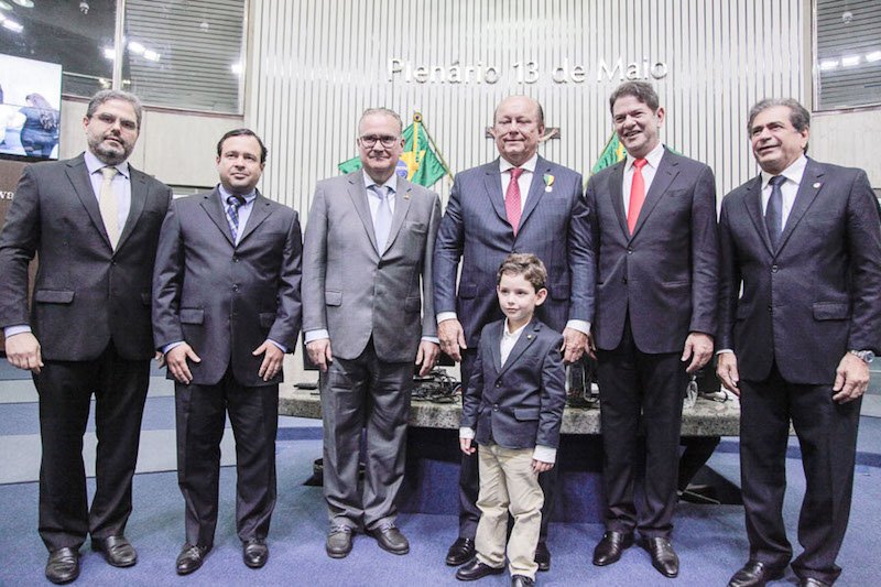 Beto Studart, Vilmar Ferreira e Rafael Leal são agraciados com a Medalha Edson Queiroz