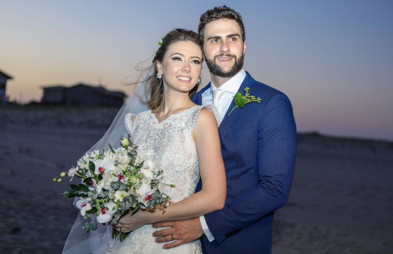 Chic e intimista, foi assim o casamento de Naiana Laurentius e André Viana