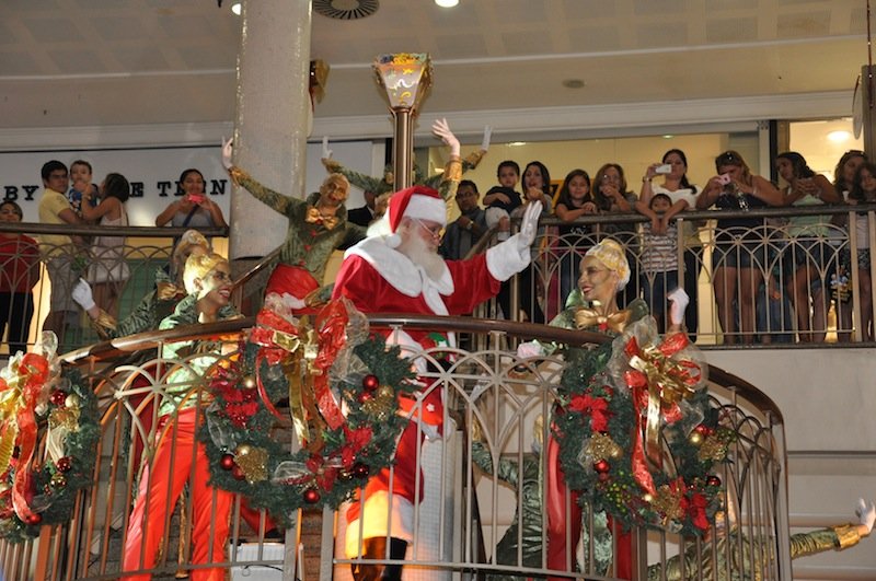 Chegada do Papai Noel no Shopping Del Paseo