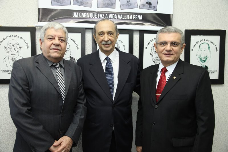 José Augusto Rosário Dias recebe homenagem no Tribunal Regional do Trabalho