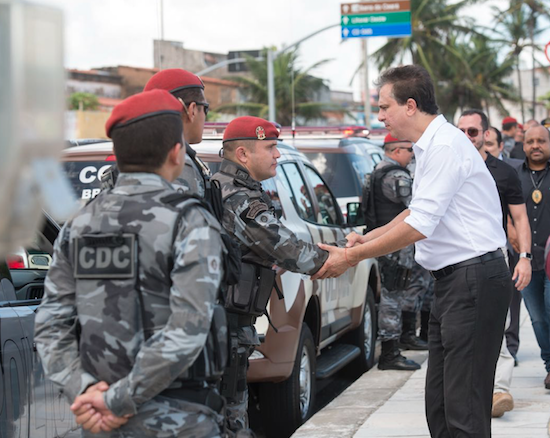 Governador entrega 100 novas viaturas à PM