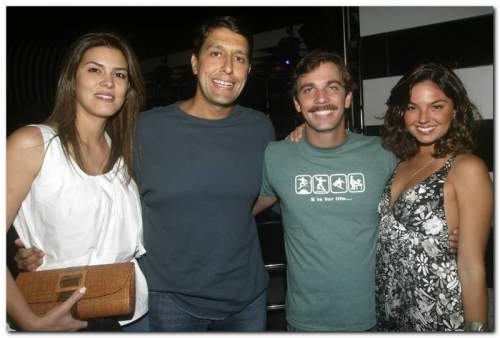 Marcelo Faria e Isis Valverde roubam a cena no Seven Dinner Club.