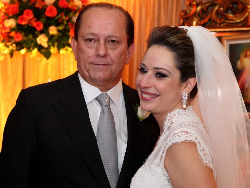 Chic e intimista. Foi assim a cerimonia de casamento de Silvia de Castro e Rafael Leal