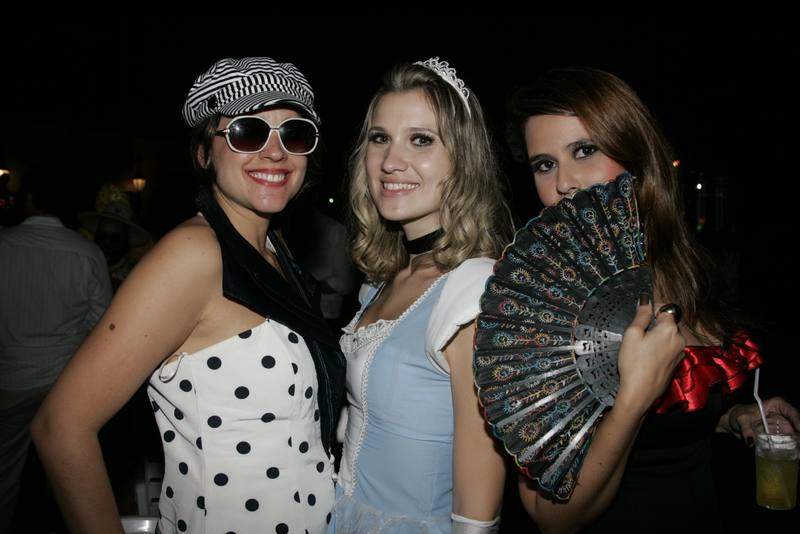 Halloween do Varanda`s reúne alguns dos rostos mais bonitos da nova geração no Ideal Clube