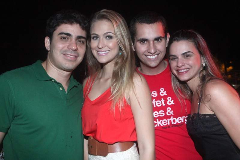 Aloha Loca arrasta uma turma festeira até a Praia do Pacheco