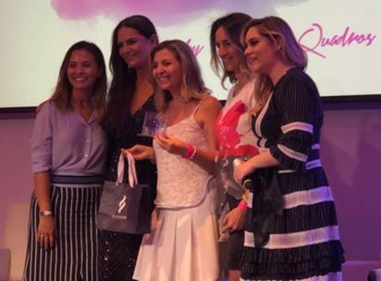 Alessandra Restaino recebe Troféu Mulher Inspiradora – Varejo