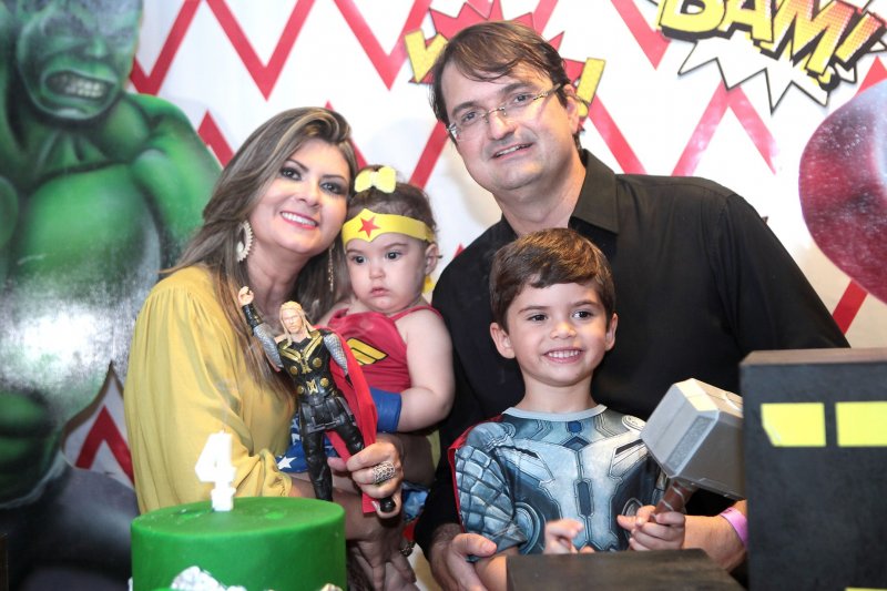 Michelinne e Edilson Pinheiro festejam os 4 aninhos do herdeiro Arthur