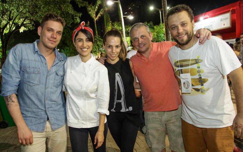 Segunda edição do Festival Fartura Fortaleza atrai bacanas até a Praça das Flores